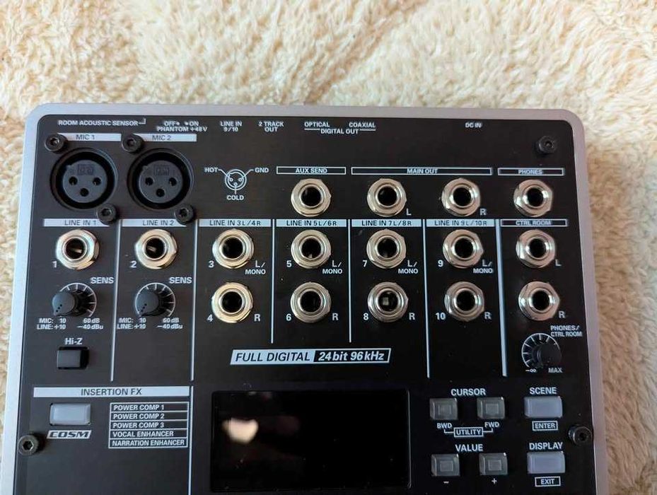 Digital audio mixer ROLAND edirol M-10 DX (24 bit/ 96 khz)