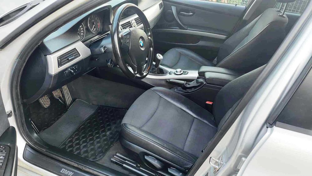 BMW seria 3 2.0d E91 an 2006  NAVI