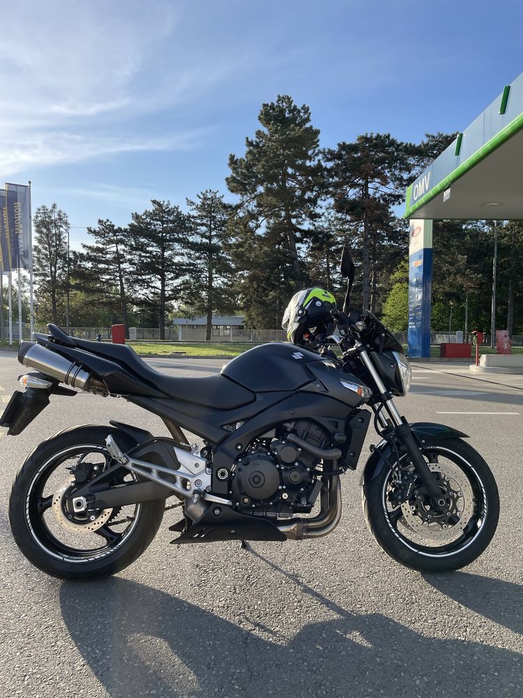 Suzuki Gsr 600 Black edition 2008