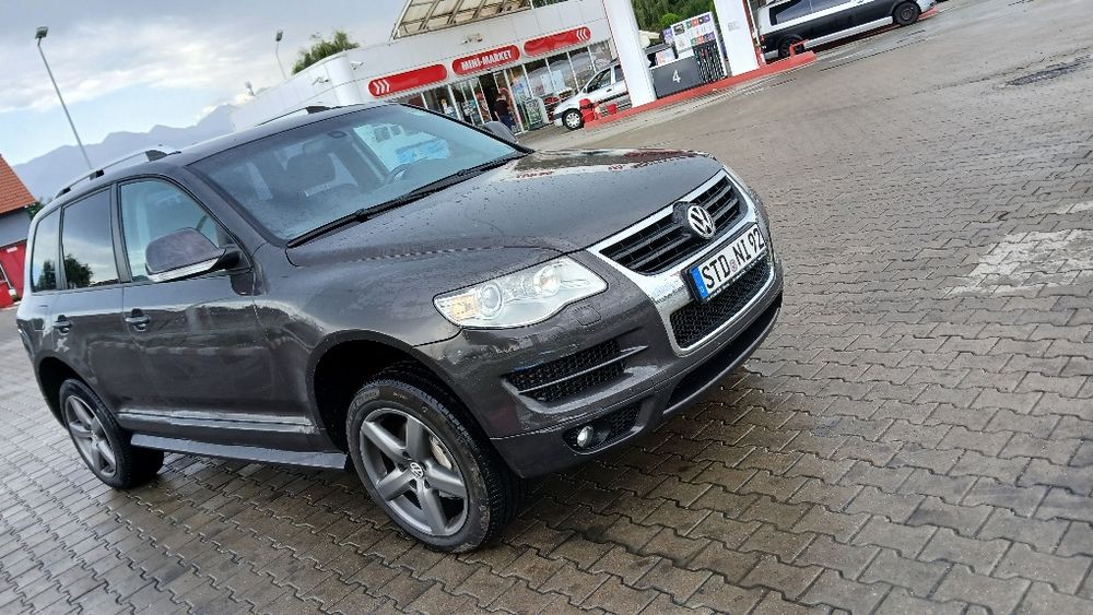 Vând Taureg 3.0 TDI v6