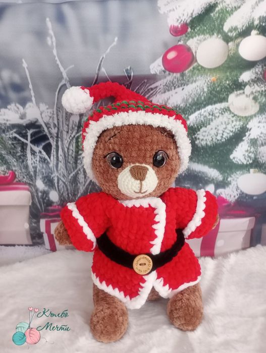 Едно мече с два тоалета - ръчно изплетени