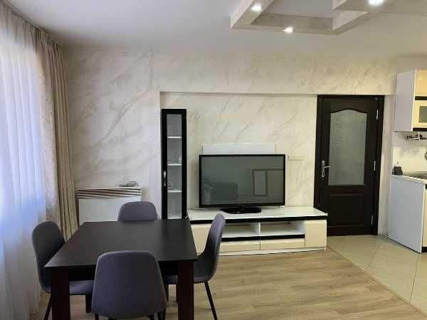Продава се Двустаен апартамент в Бургас, Лазур - 67 кв.м за 2432 €/кв.м - Снимка #6