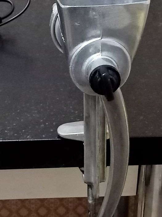 Мясорубка ручная