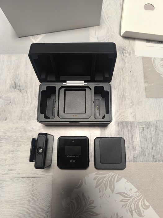 Set Doua Microfoane cu lavaliera wireless Element-x ® profesionale