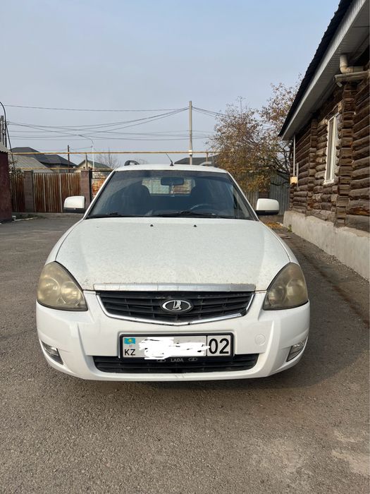 Лада приора машина