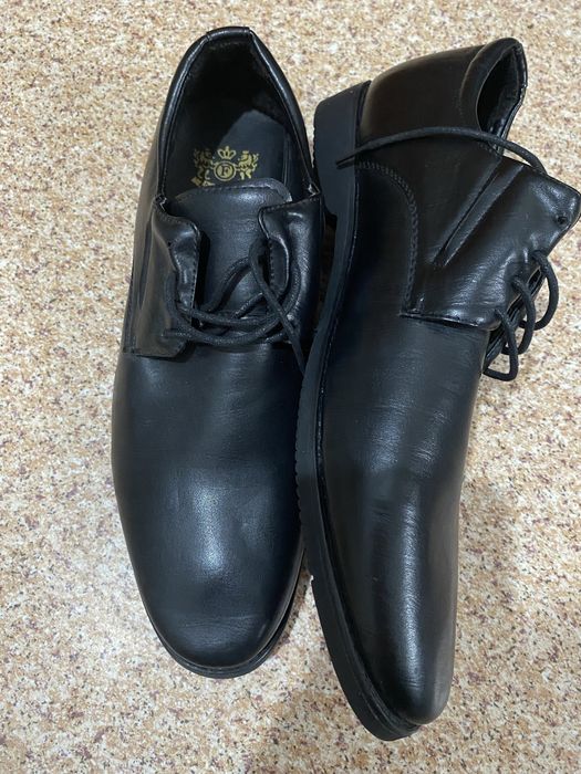 Новые  туфли  мужские  продам