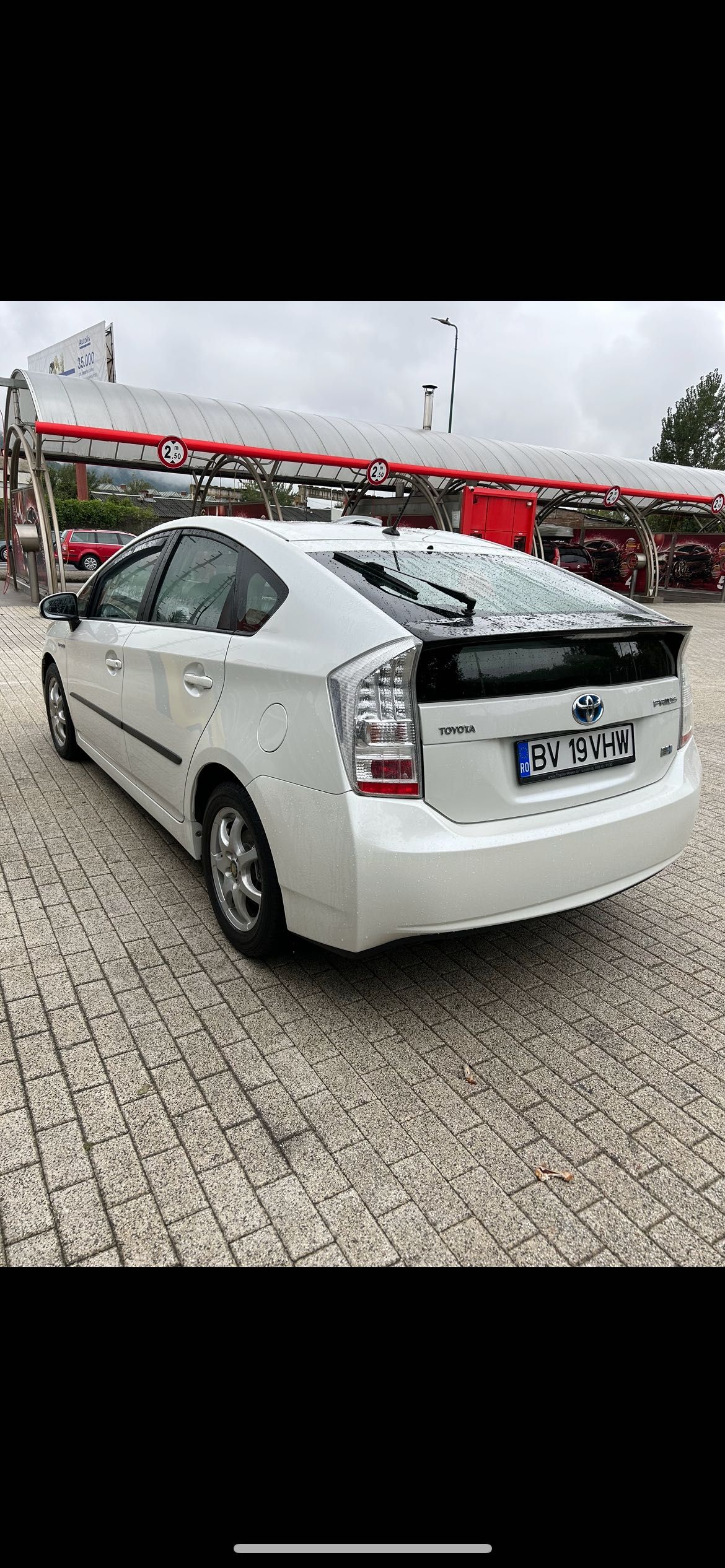 Toyota prius hybrid