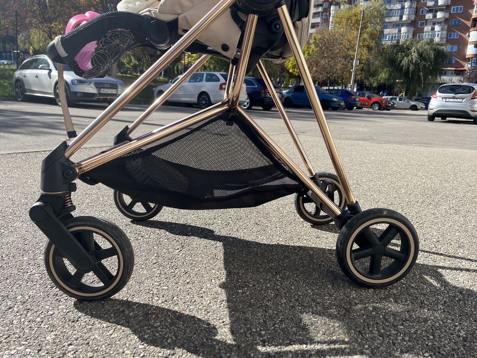 Cybex Mios Simply Flowers