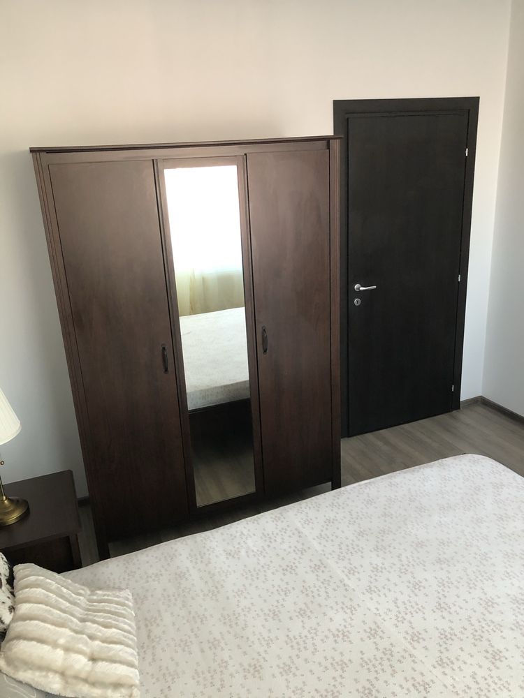 Inchiriez apartament 2 camere Bd Moinesti