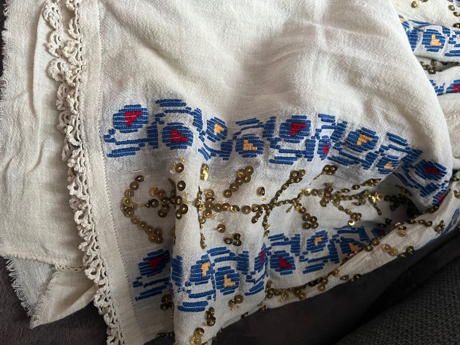 Vând ie tradițională