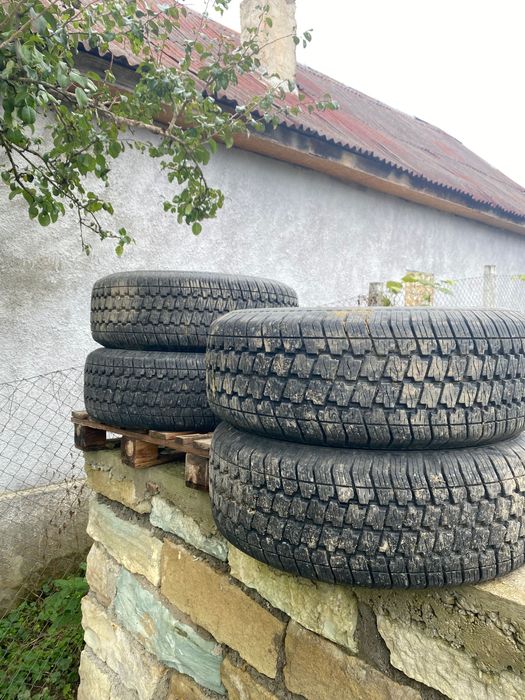 Vand anvelope 265/70 R15