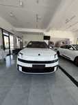 Lynk&co 900 hybrid