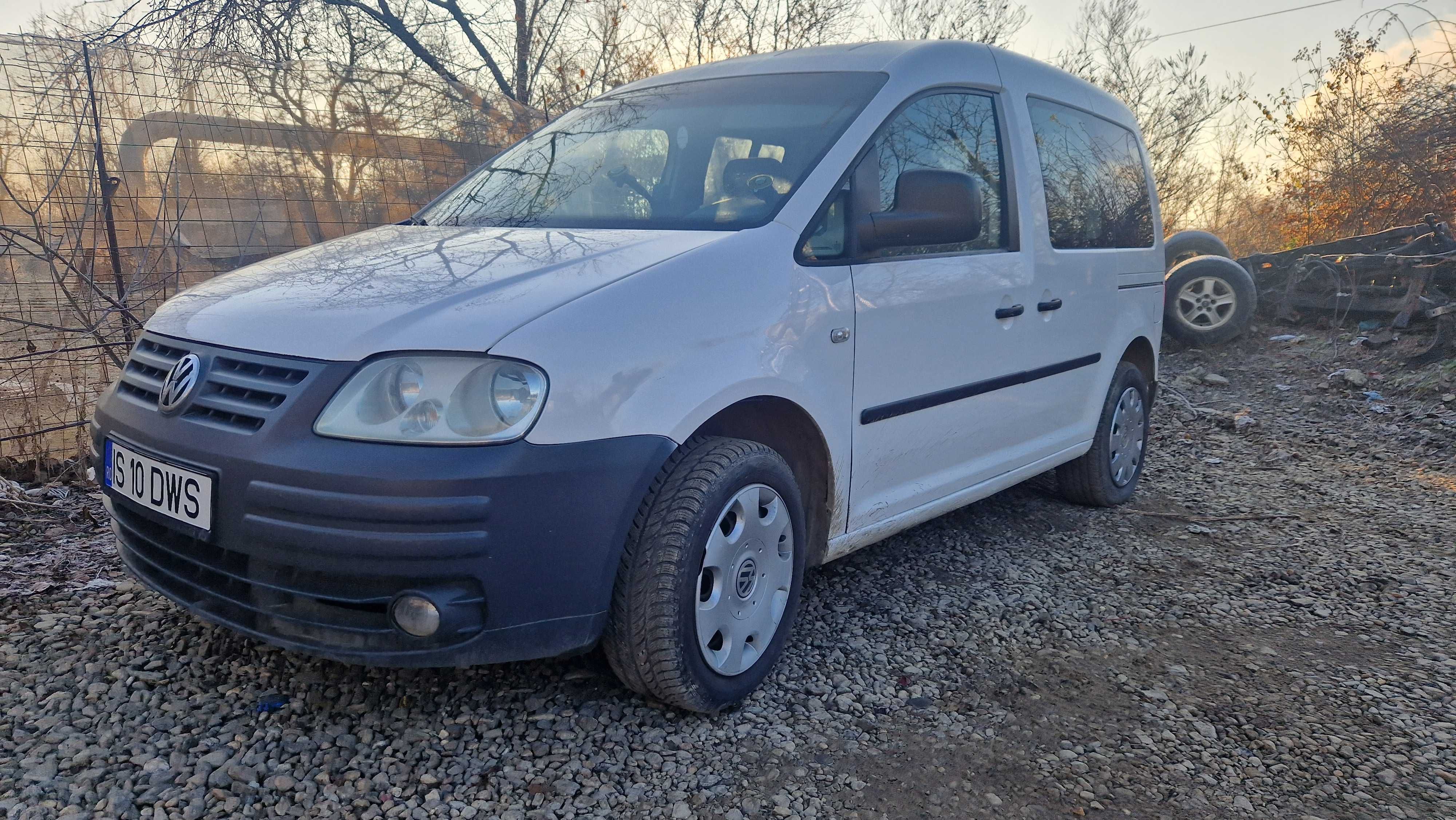 Vw Caddy 1.9 tdi 2008 cu 5 locuri