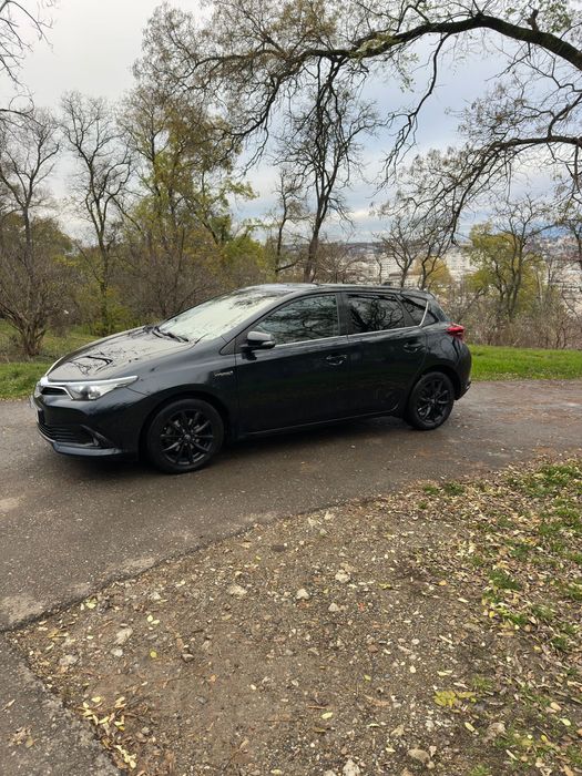 Toyota Auris 1.8 Hybrid