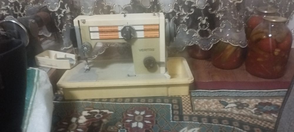 Tikuv mashinasi VERITAS – yangi holatda, Germaniya sifati 

Quyida