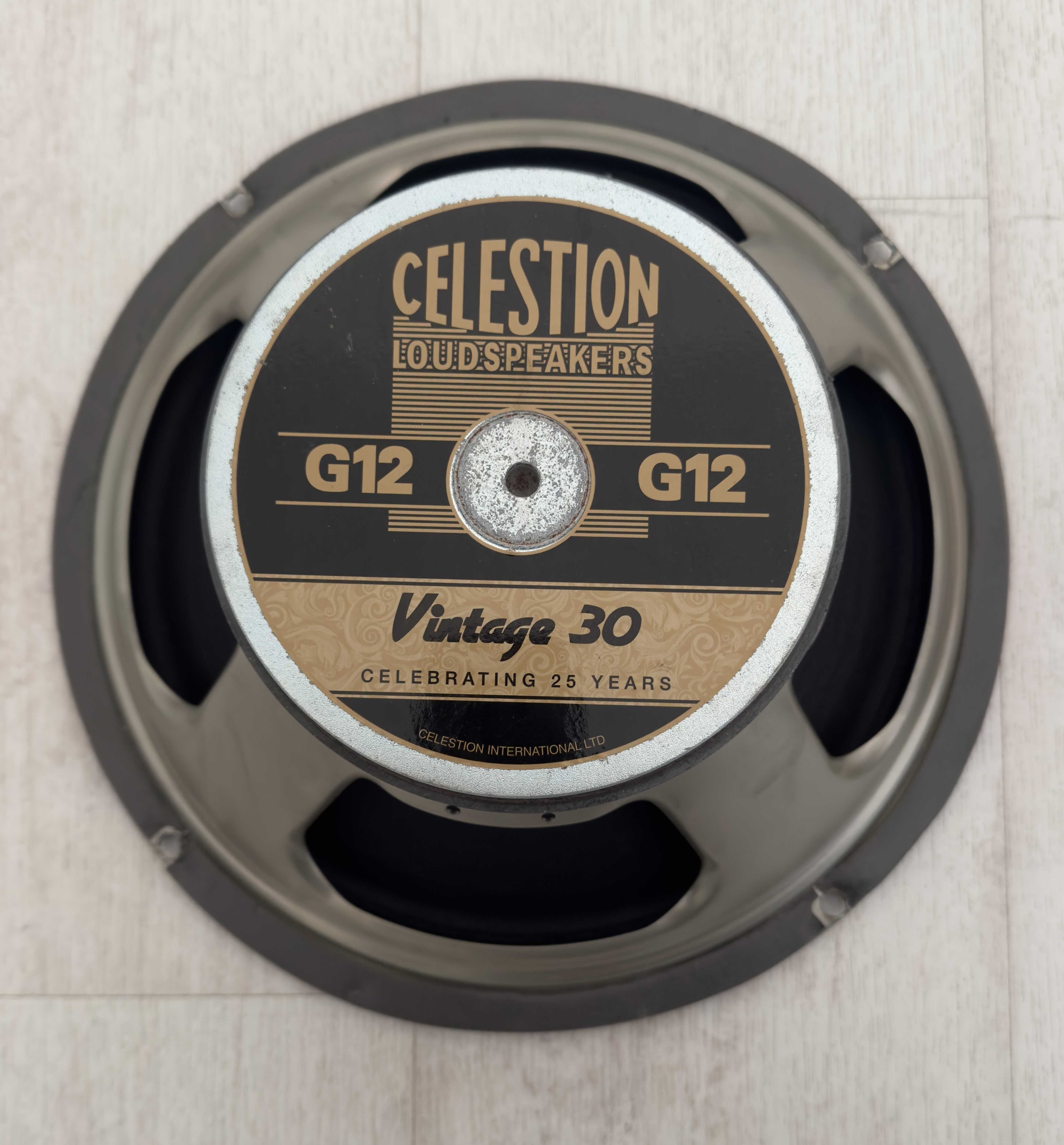 o pereche de difuzoare Celestion Vintage 30