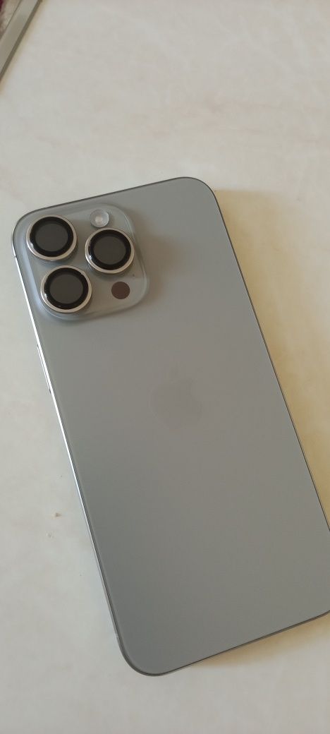 Iphone 15pro max sotiladi abmen xam bor s24ultra faqat