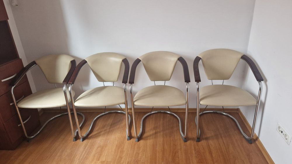 Scaun vizitator elegant