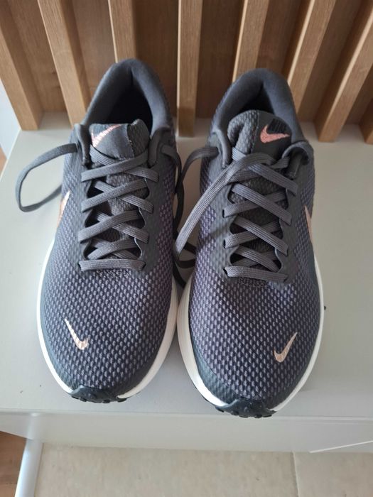 Adidași Nike o purtare ,nr 38