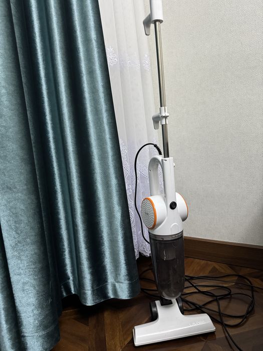 Вертикальный пылесос