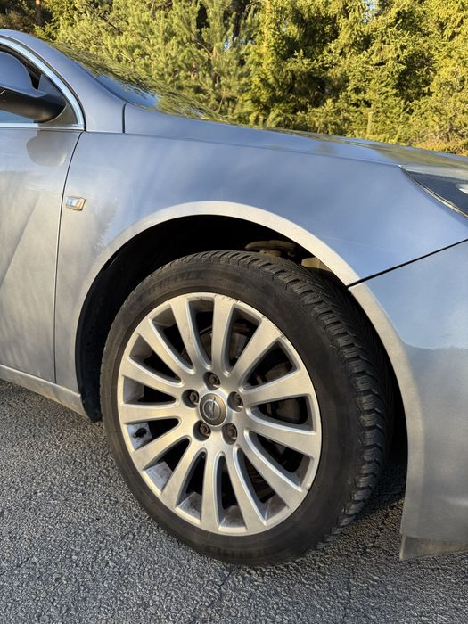 Opel Insignia 2.0i TURBO 220hp