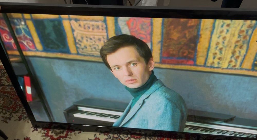 Продам телевизор LG