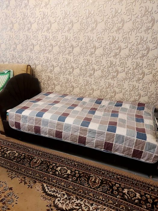 Отдам кровать односпальную. Внутри ниша. Б/у. Самовывоз.