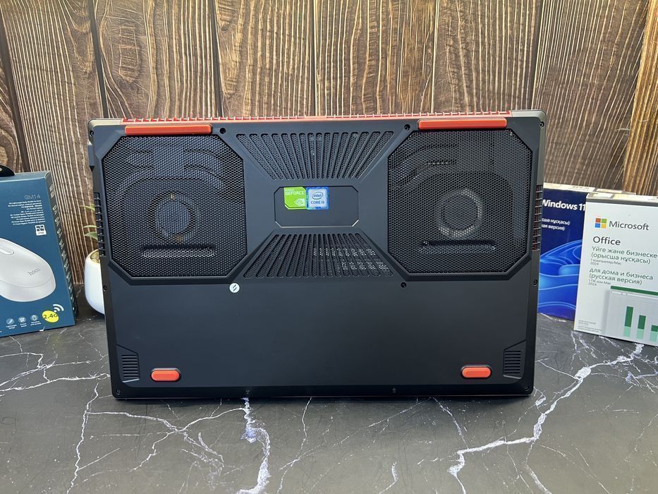 Zentek 15 | Core i9-8950HK | 32GB RAM | GTX 1650 | 1TB SSD