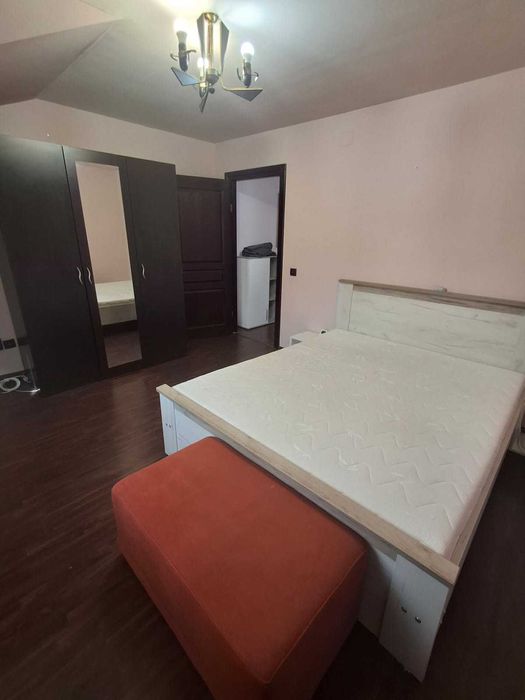 Inchiriez microapartament 2 camere Obcini bloc nou