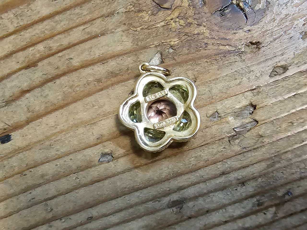 pandantiv cu peridot 14k(antikgemma)