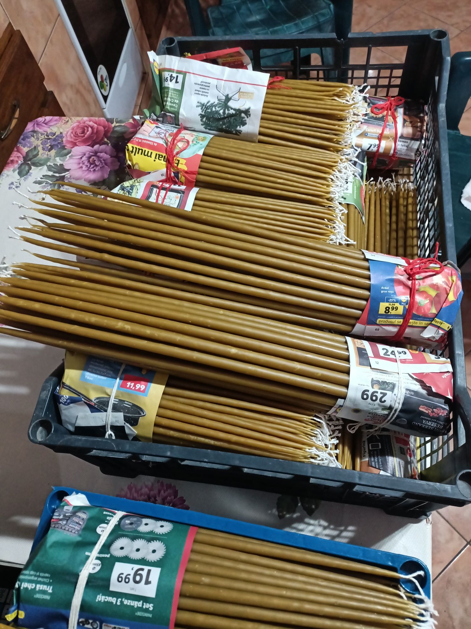 Vând  lumânări   din ceară naturală