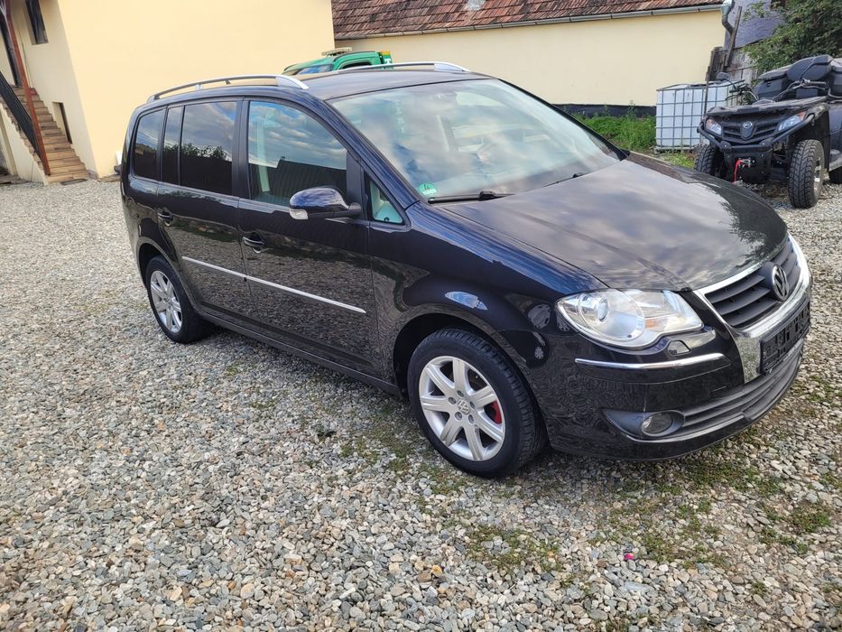 Vand vw touran 7 locuri 2008
