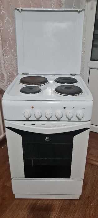 Продам электроплиту б/у в рабочем состоянии, без шнура