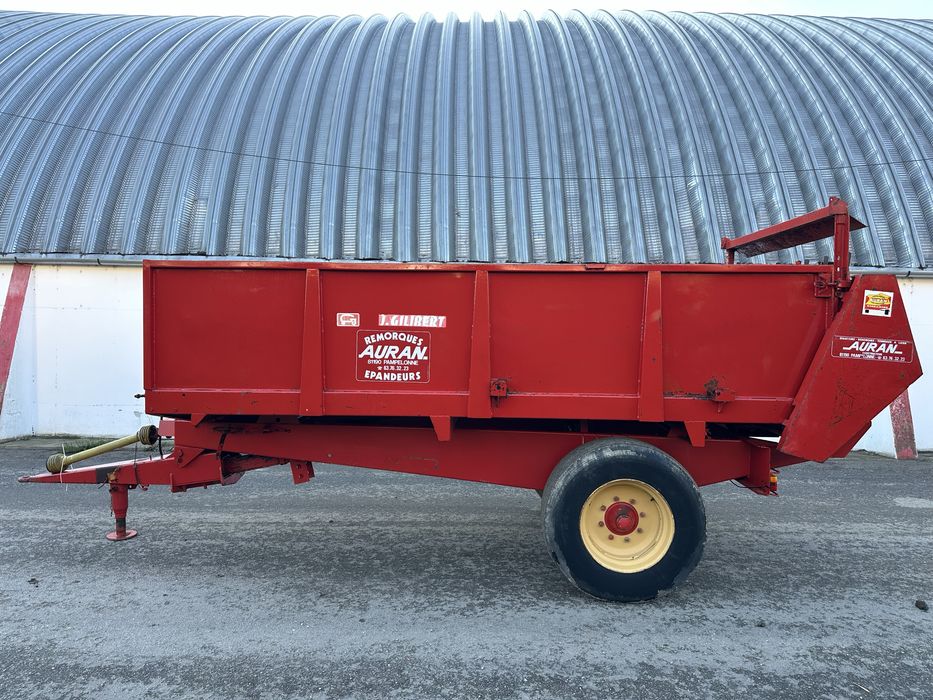 Mig ,remorca de imprastiat gunoi Gilibert 7 tone