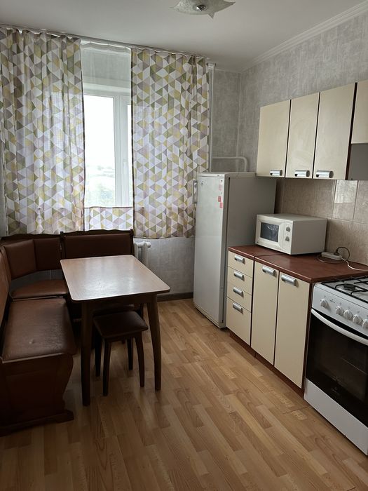 Сдам 1 комн. квартиру на длительный срок.