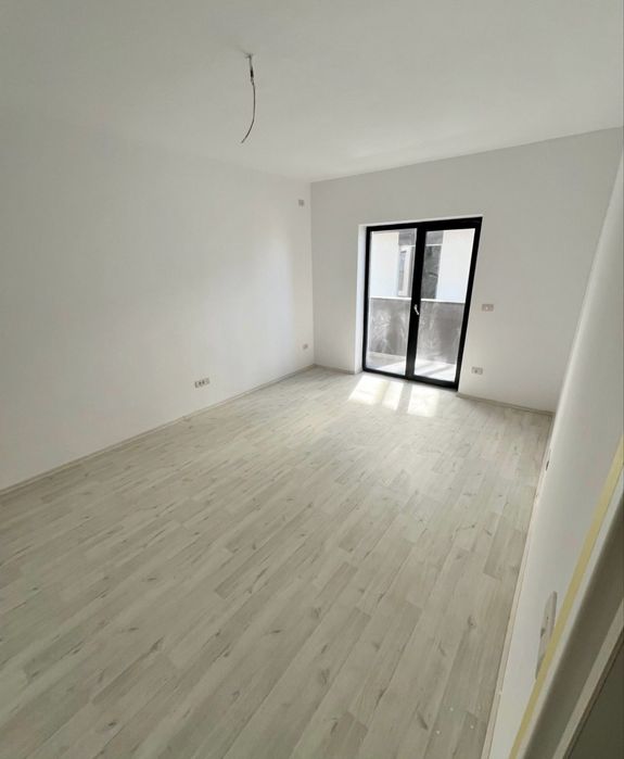 Vand apartament decomandat pe Calea Urseni