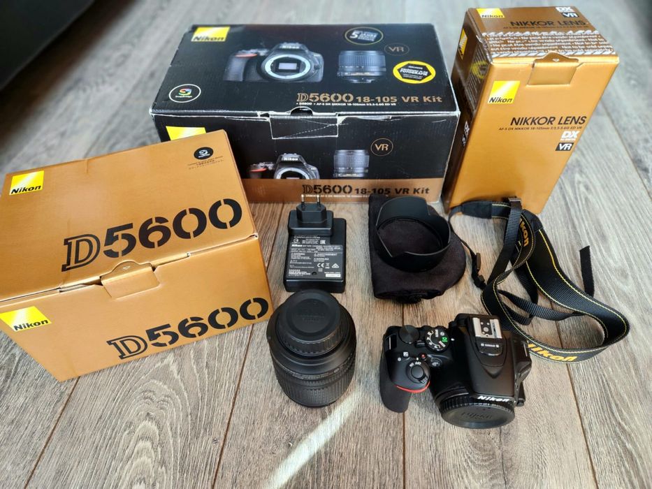 Aparat foto Nikon D5600 + Obiectiv AF-S 18-105mm