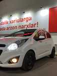 Chevrolet Spark 2015 год