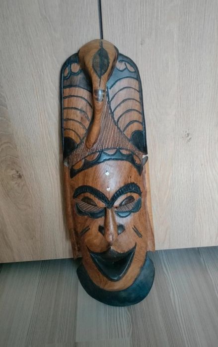 Masca decorativa de lemn