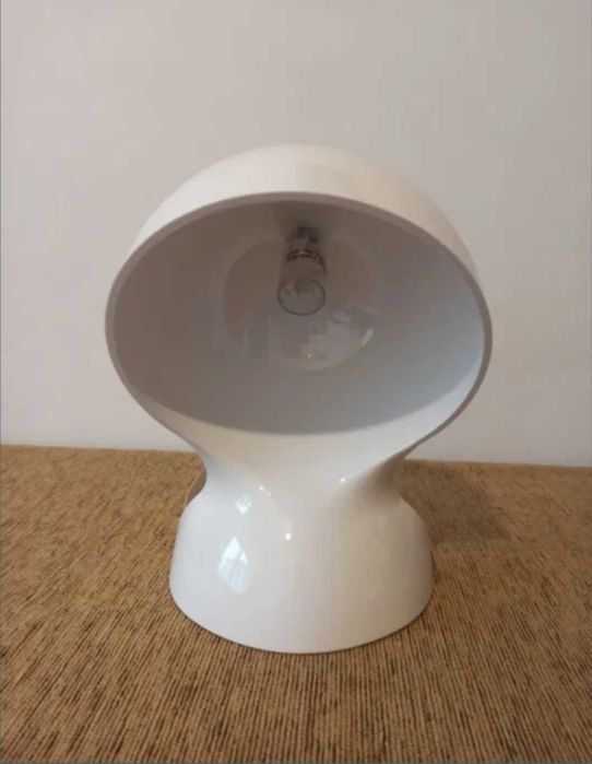 Lampa de masă Artemide Dalu. (NOUĂ)