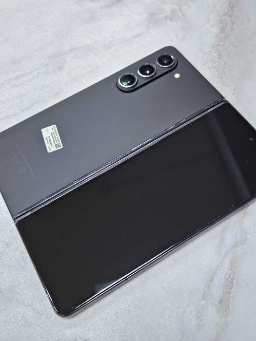 Samsung Galaxy Z Fold 5{г. Астана ул. Женис 24} лот: 743616