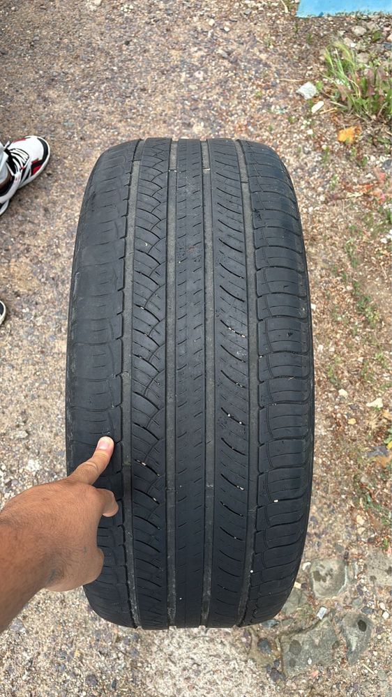 Michelin  шины без порезов, без дырок, почти новые