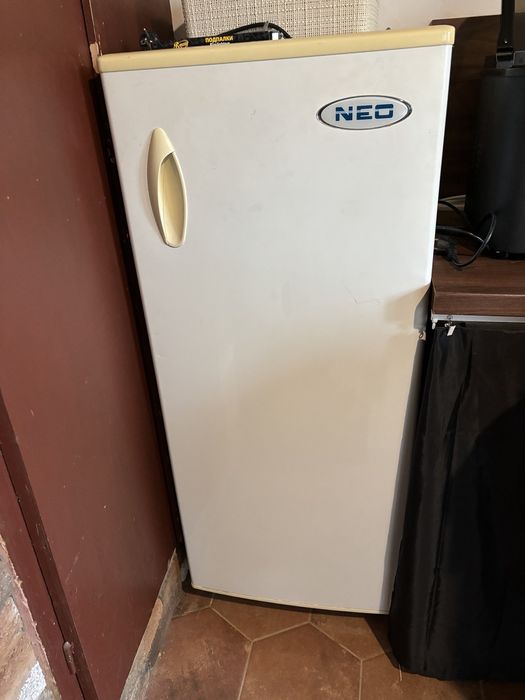Хладилник с фризер Fridgemaster, neo