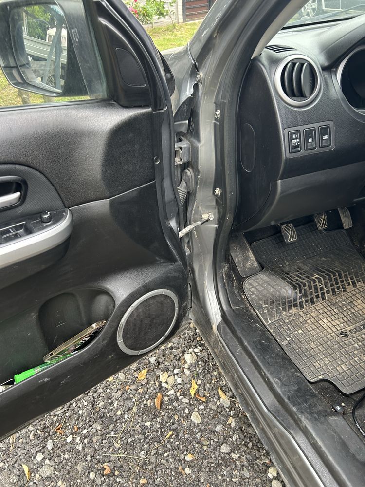 De vinzare suzuki grand vitara