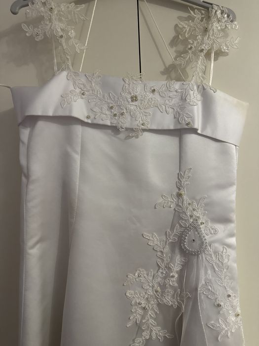 Rochita de mireasa pentru fetite