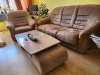 Холна гарнитура-диван, фотьойл, две табуретки, маса