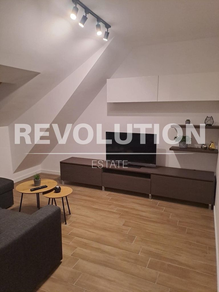 Дава се под наем Четиристаен апартамент в Пловдив, Мараша - 120 кв.м за 550 € - Снимка #3
