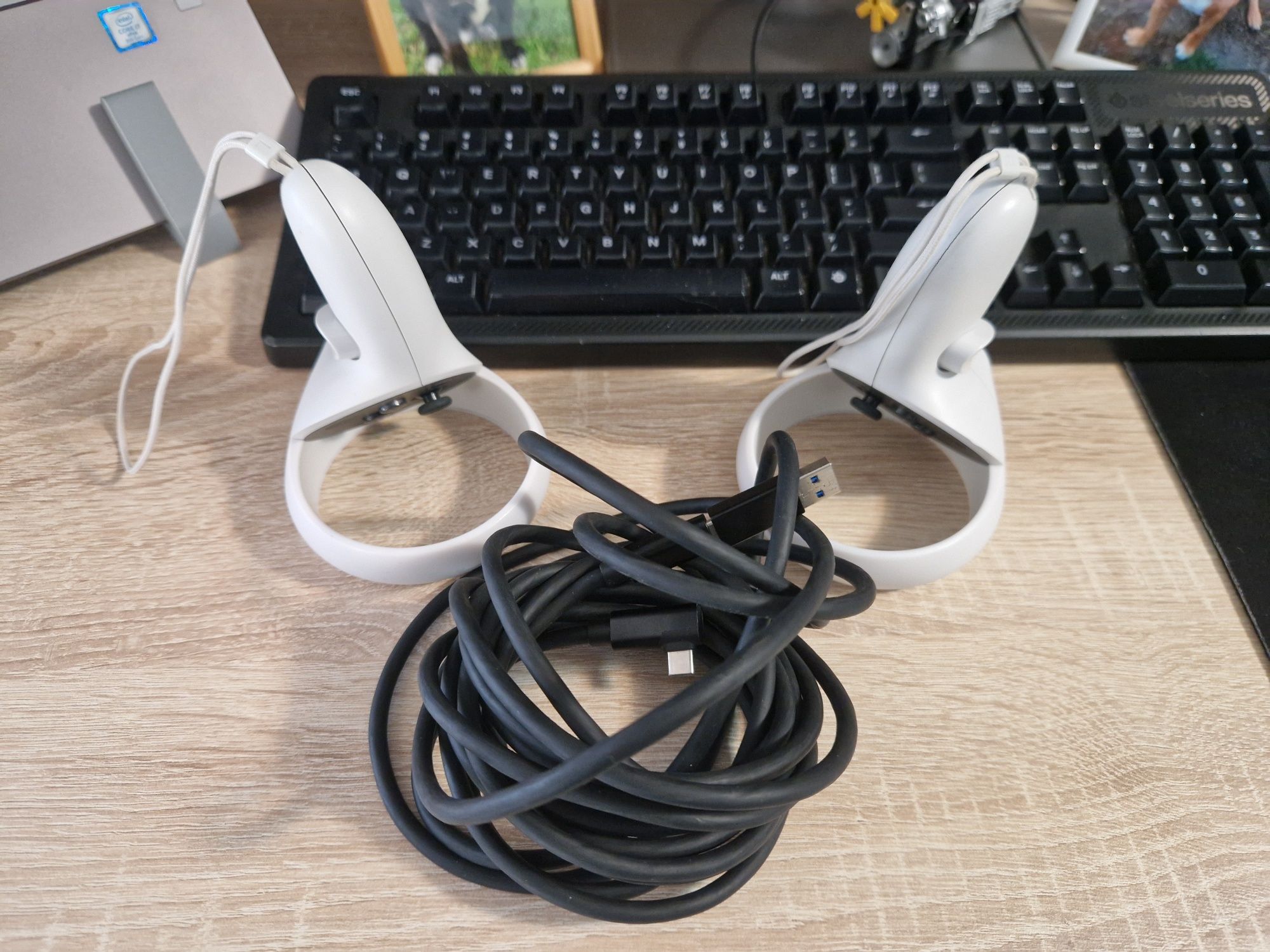 Oculus Quest 2 cu accesorii