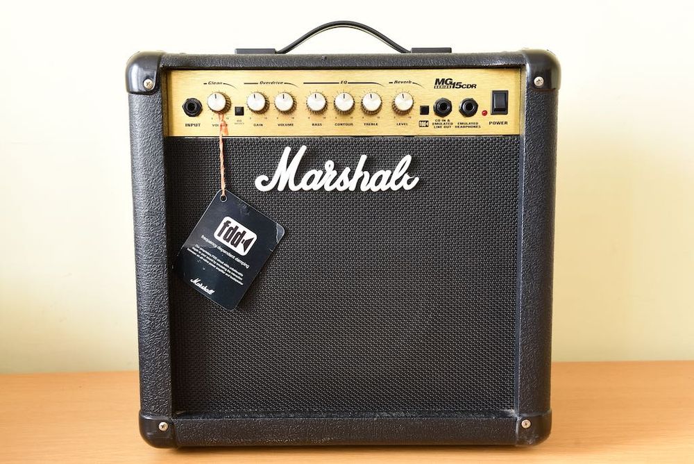 Кубе / усилвател за електрическа китара Marshall