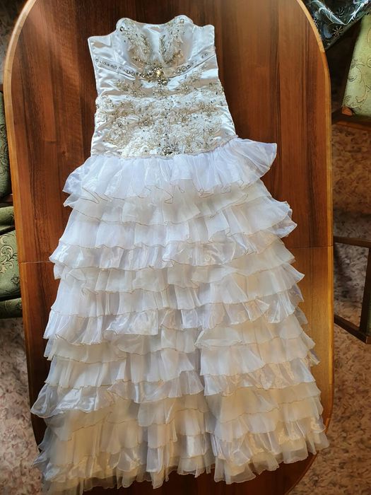 Продам свадебное национальное платье